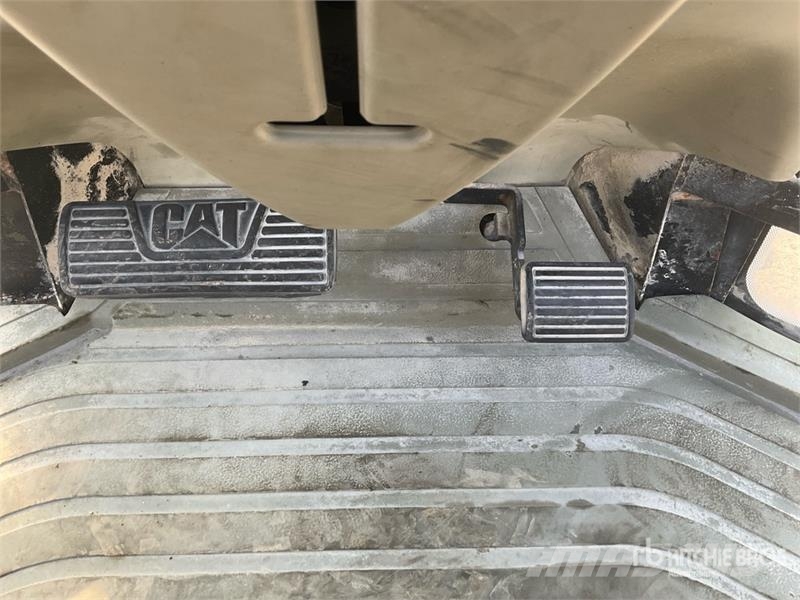 CAT 906 Φορτωτές με λάστιχα (Τροχοφόροι)