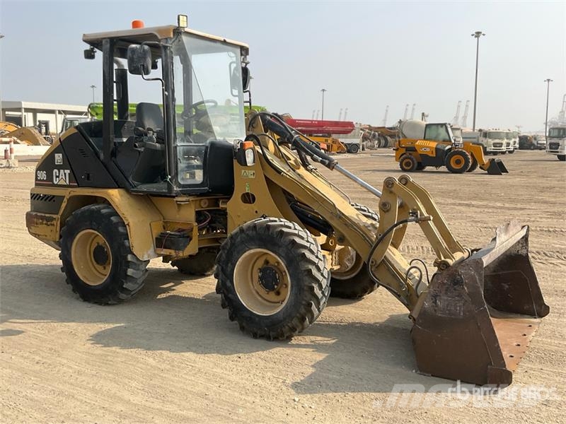 CAT 906 Φορτωτές με λάστιχα (Τροχοφόροι)