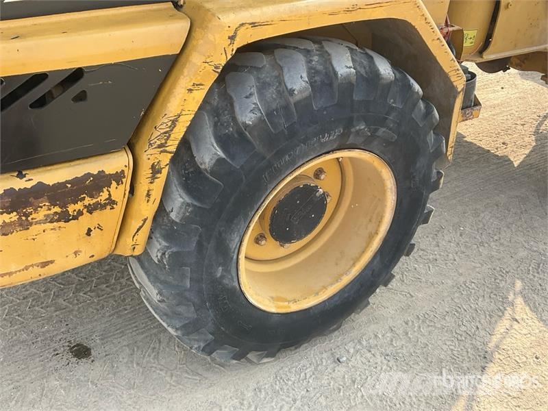 CAT 906 Φορτωτές με λάστιχα (Τροχοφόροι)