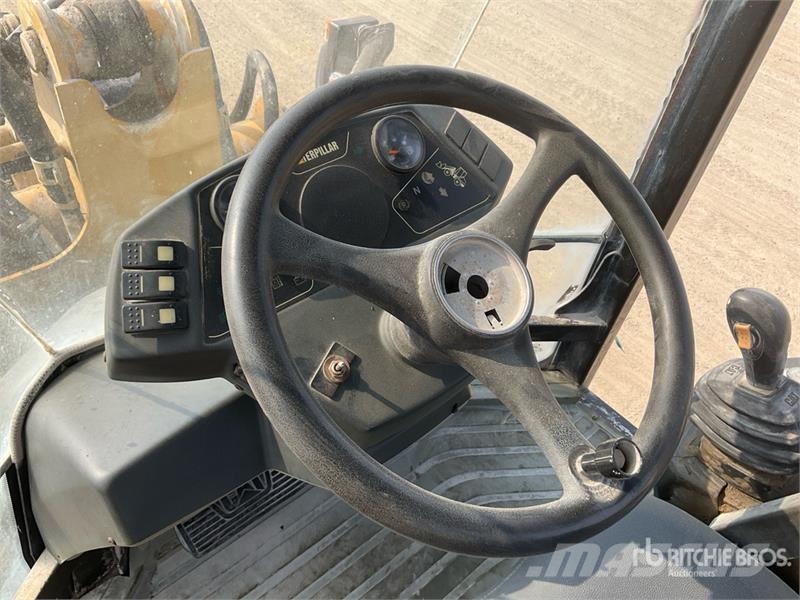 CAT 906 Φορτωτές με λάστιχα (Τροχοφόροι)