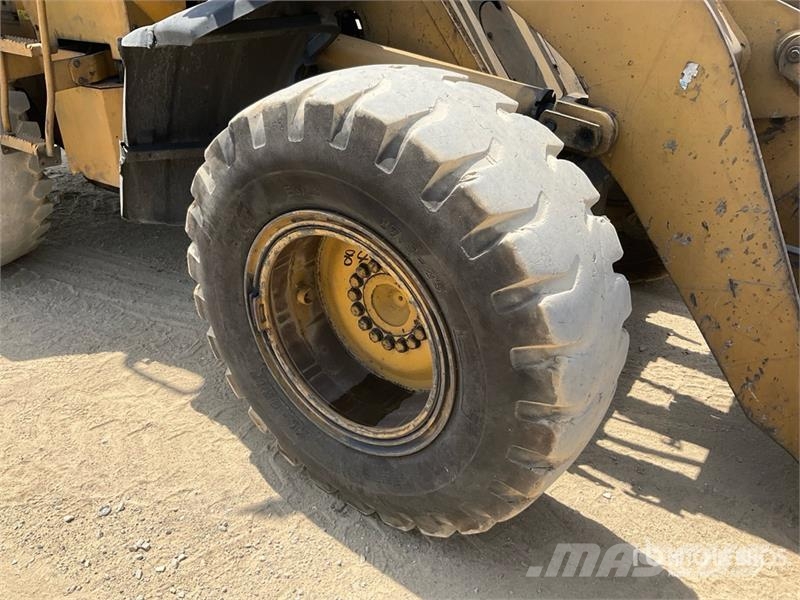 CAT 924GZ Gumikerekes homlokrakodók