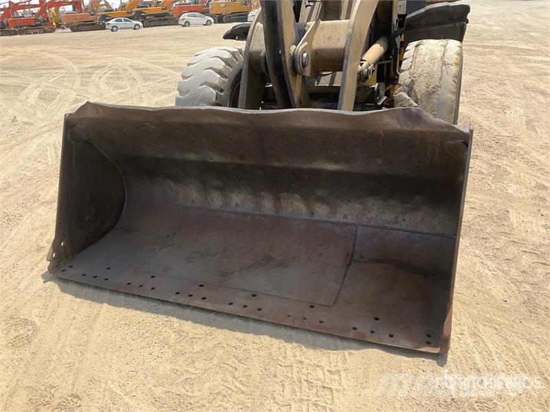 CAT 924GZ Gumikerekes homlokrakodók