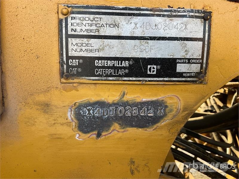 CAT 950F Series II Pale gommate