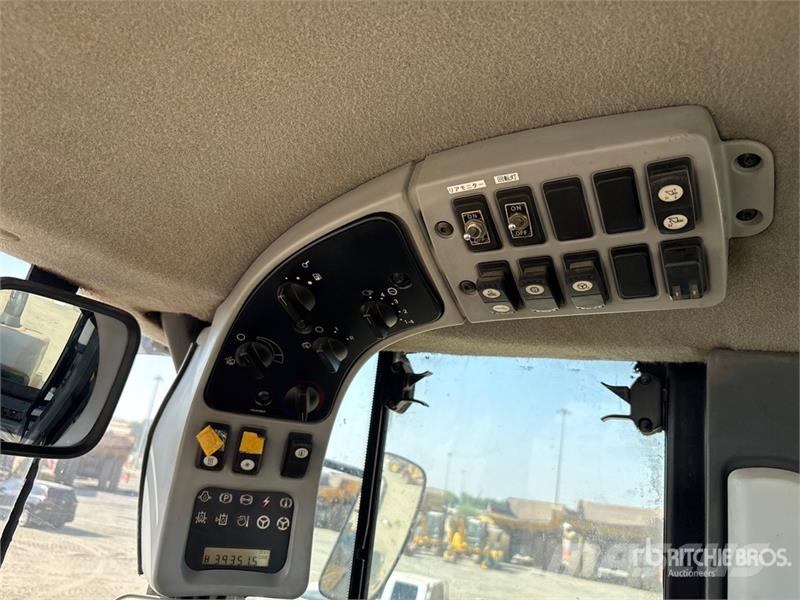 CAT 966H Wheel Loader Wheel loaders