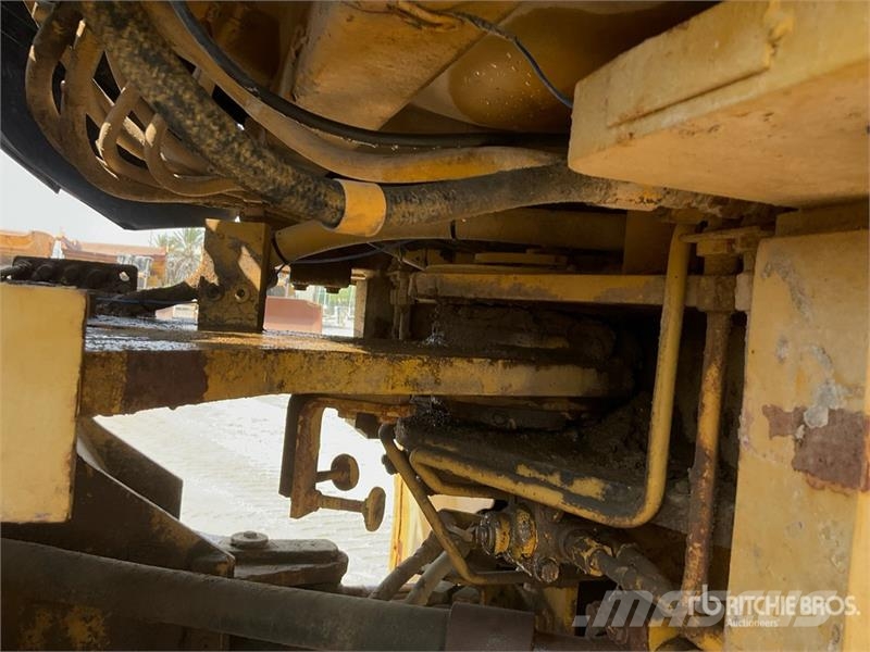 CAT 966H Wheel Loader لوادر بعجل