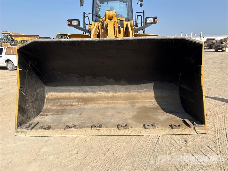 CAT 966H Wheel Loader Wheel loaders