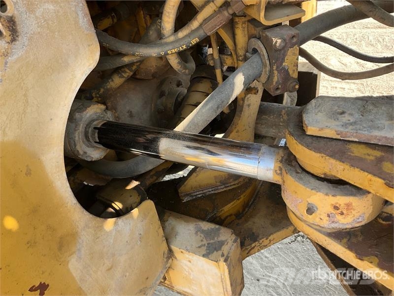 CAT 966H Wheel Loader لوادر بعجل
