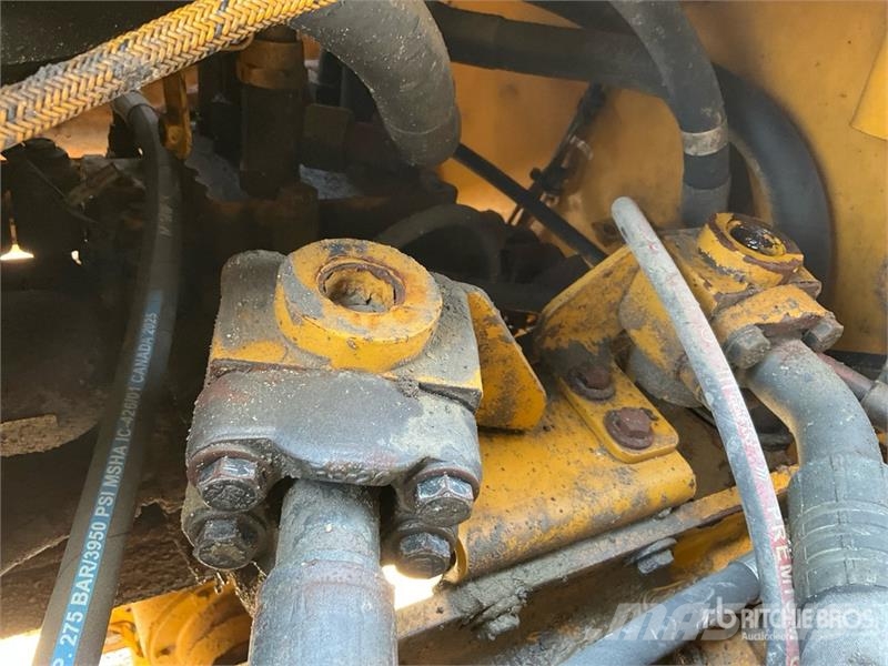 CAT 966H Wheel Loader لوادر بعجل