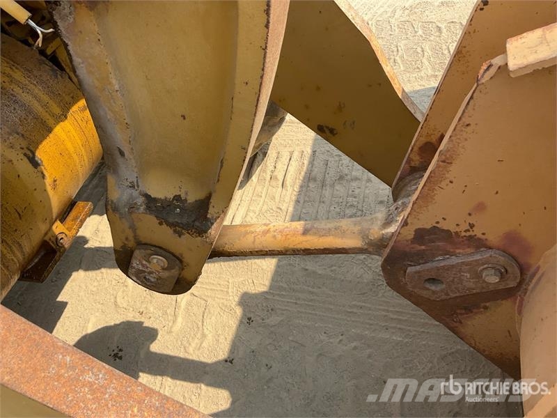 CAT 966H Wheel Loader لوادر بعجل