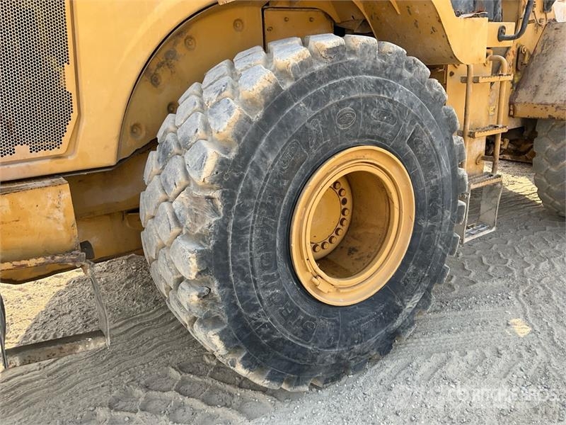 CAT 966H Wheel Loader لوادر بعجل
