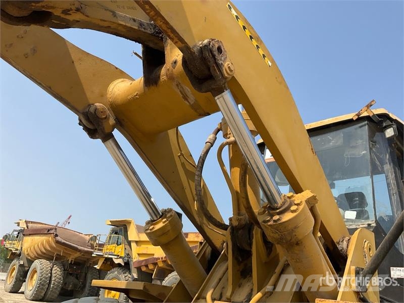 CAT 966H Wheel Loader لوادر بعجل