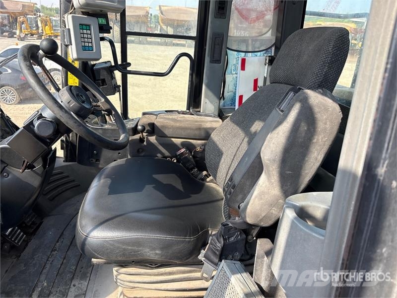 CAT 966H Wheel Loader Wheel loaders