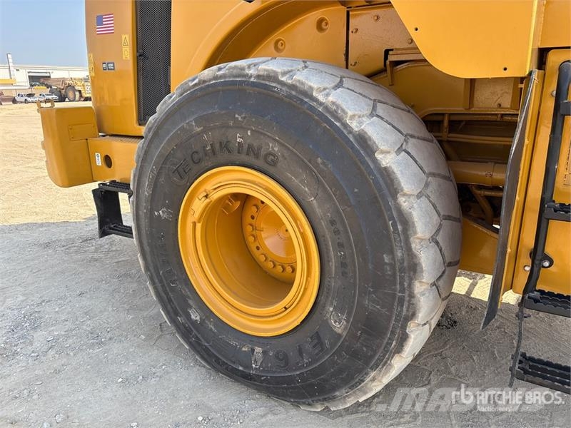 CAT 966H Wheel Loader Wheel loaders