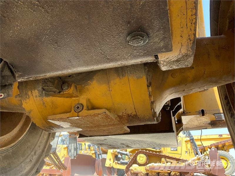 CAT 966H Wheel Loader لوادر بعجل
