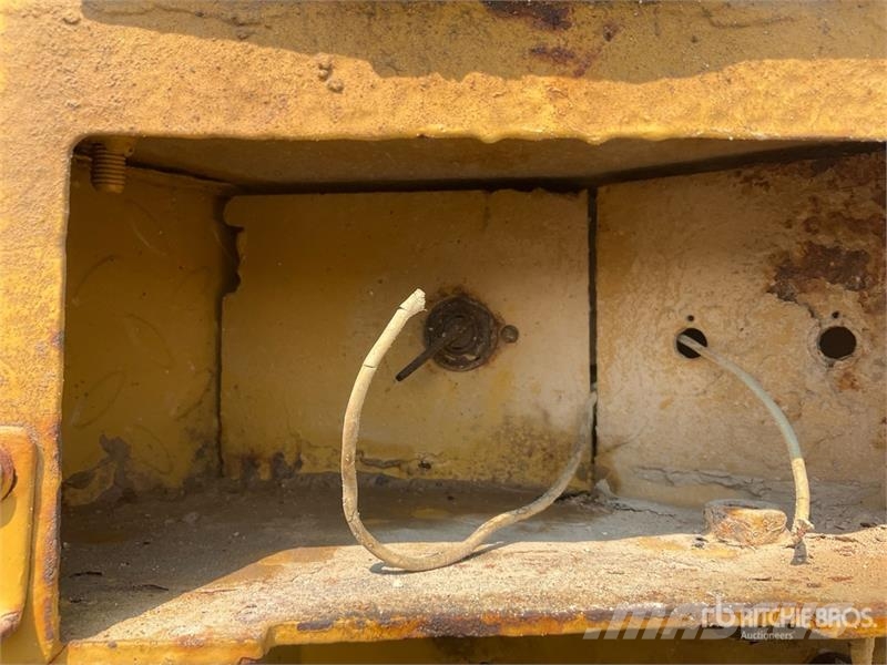 CAT 966H Wheel Loader لوادر بعجل
