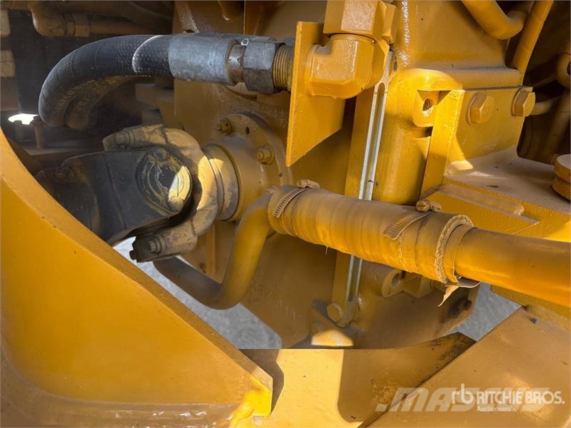 CAT 966H Wheel Loader Wheel loaders
