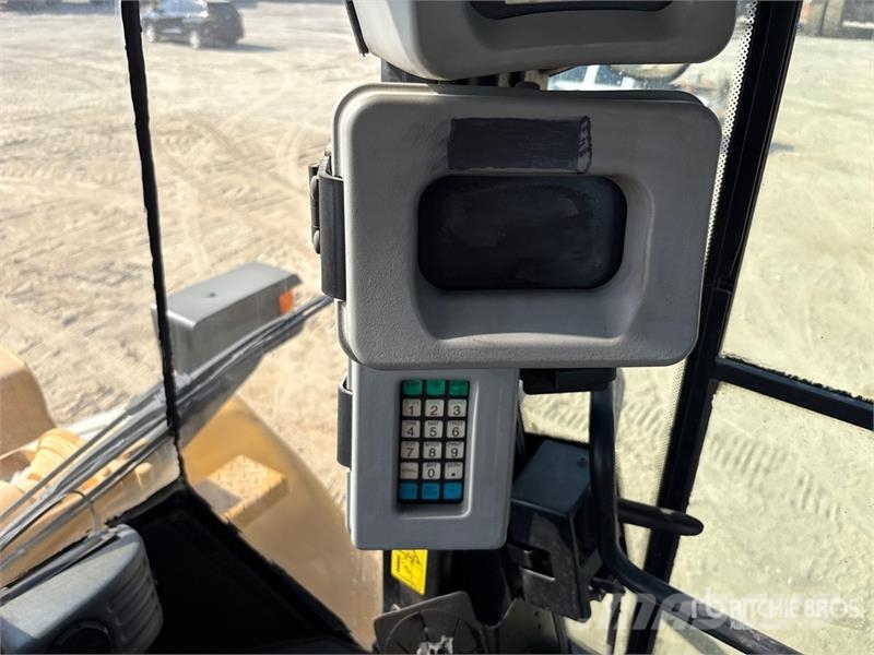 CAT 966H Wheel Loader Wheel loaders