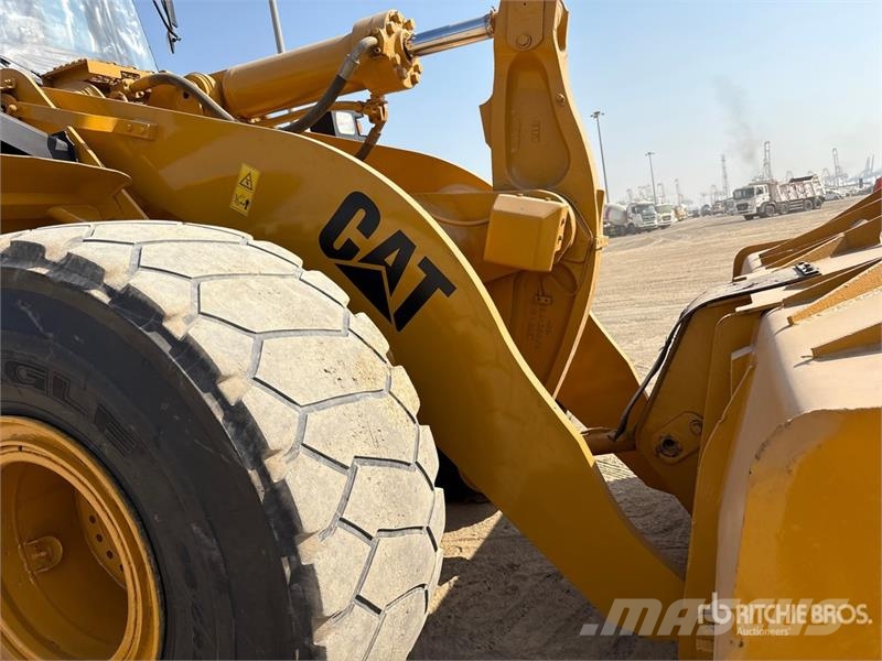 CAT 966H Wheel Loader Wheel loaders