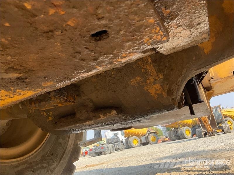 CAT 966H Wheel Loader لوادر بعجل