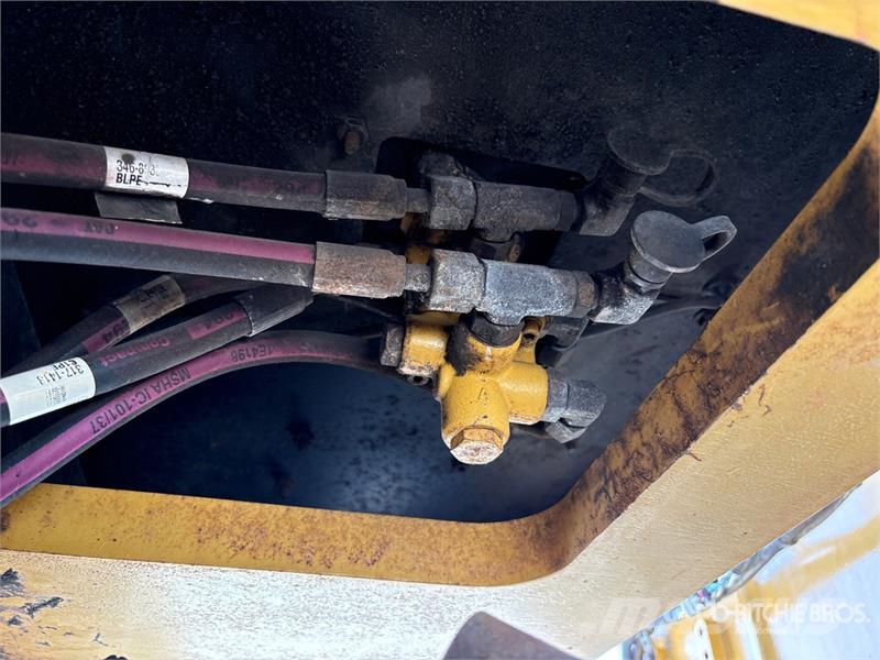 CAT 966K Wheel Loader Gumikerekes homlokrakodók