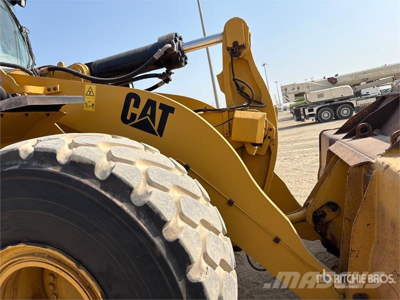 CAT 966K Wheel Loader Gumikerekes homlokrakodók