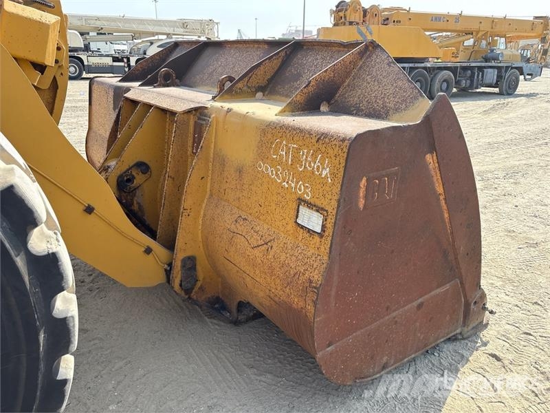 CAT 966K Wheel Loader Gumikerekes homlokrakodók