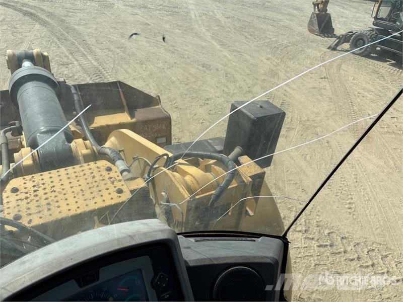 CAT 966K Wheel Loader Gumikerekes homlokrakodók
