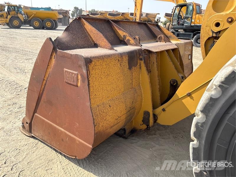 CAT 966K Wheel Loader Gumikerekes homlokrakodók