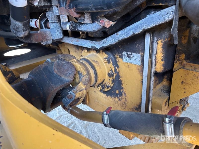 CAT 966K Wheel Loader Gumikerekes homlokrakodók