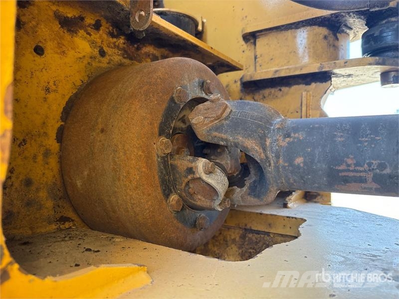 CAT 966K Wheel Loader Gumikerekes homlokrakodók