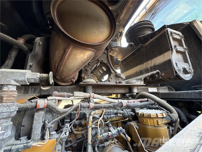 CAT 966K Wheel Loader Gumikerekes homlokrakodók