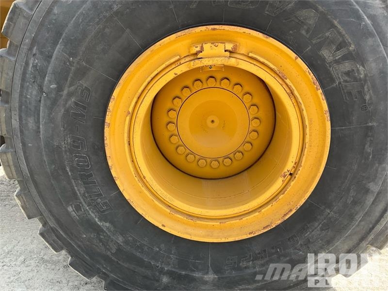 CAT 972M XE Wheel Loader Chargeuse sur pneus