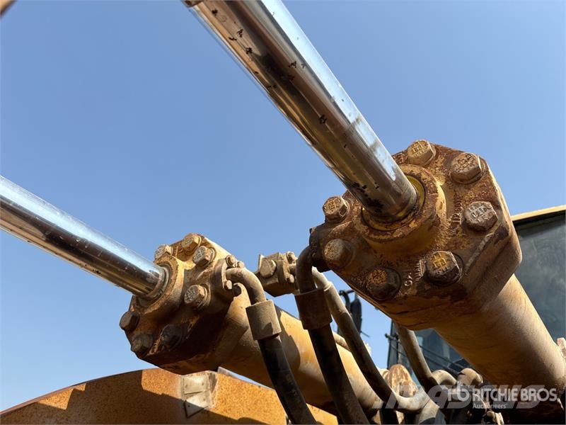 CAT 980H Wheel Loader لوادر بعجل