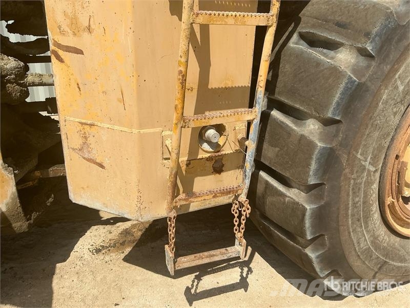 CAT 988F Φορτωτές με λάστιχα (Τροχοφόροι)