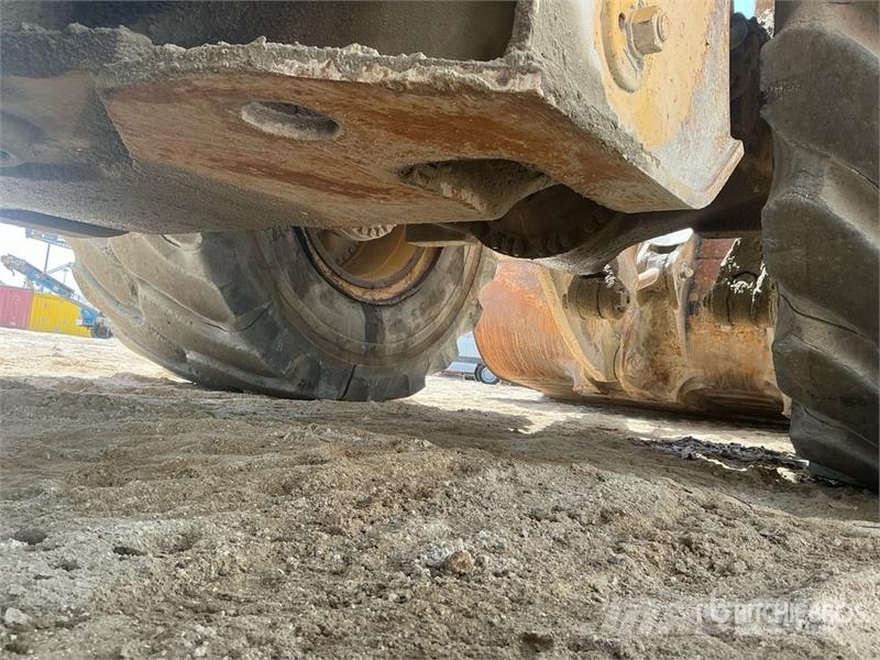 CAT 988F Φορτωτές με λάστιχα (Τροχοφόροι)