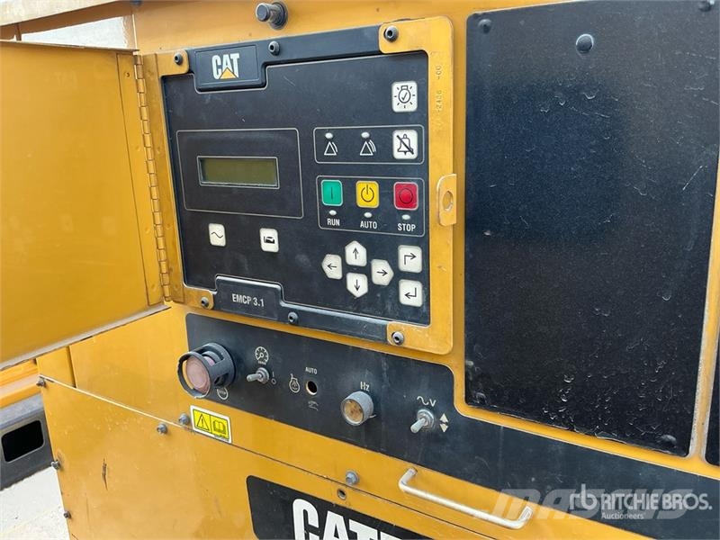 CAT C18 1000 kVA Skid-Mounted Generator Set Дизелови генератори