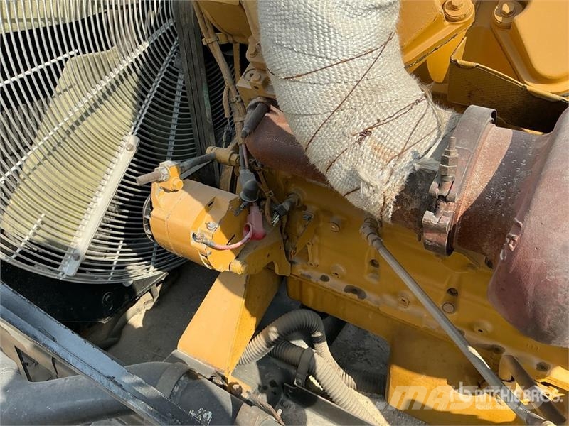 CAT C18 1000 kVA Skid-Mounted Generator Set Дизелови генератори