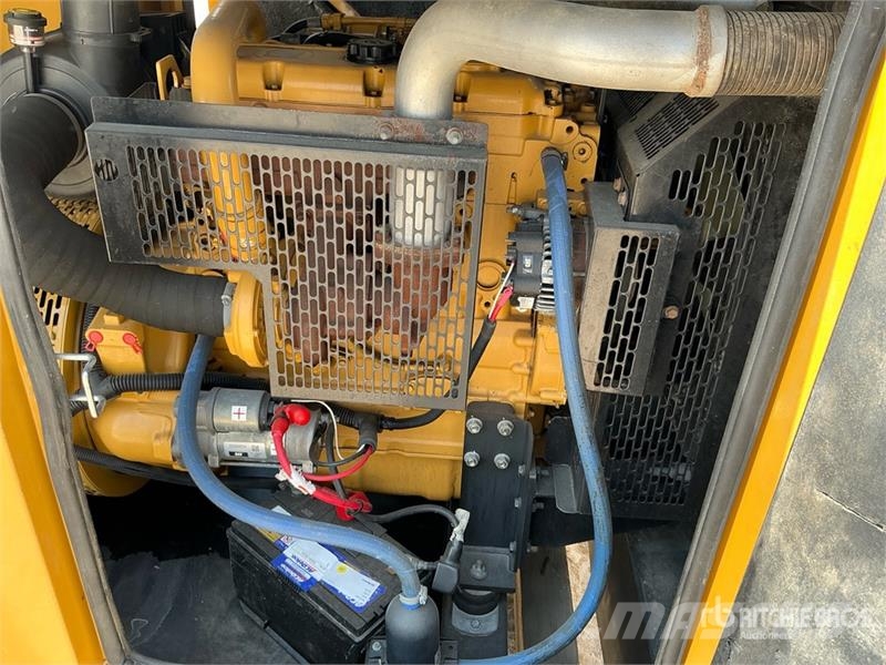 CAT C4.4 100 kVA Skid-Mounted Generator Set مولدات ديزل