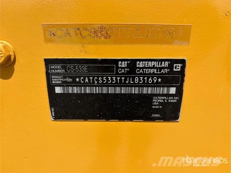 CAT CS-533E Smooth Drum Compactor مداحل أحادية الأسطوانة