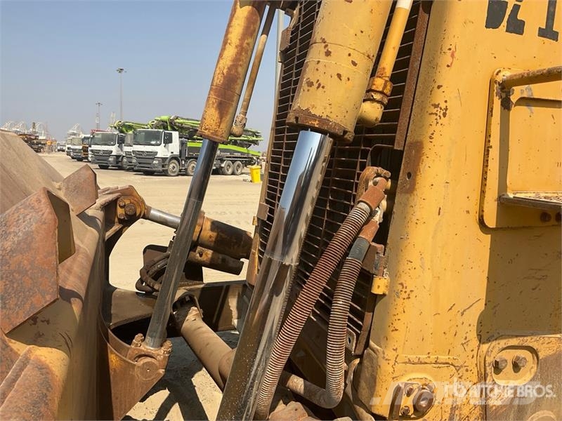 CAT D8R Buldooserid