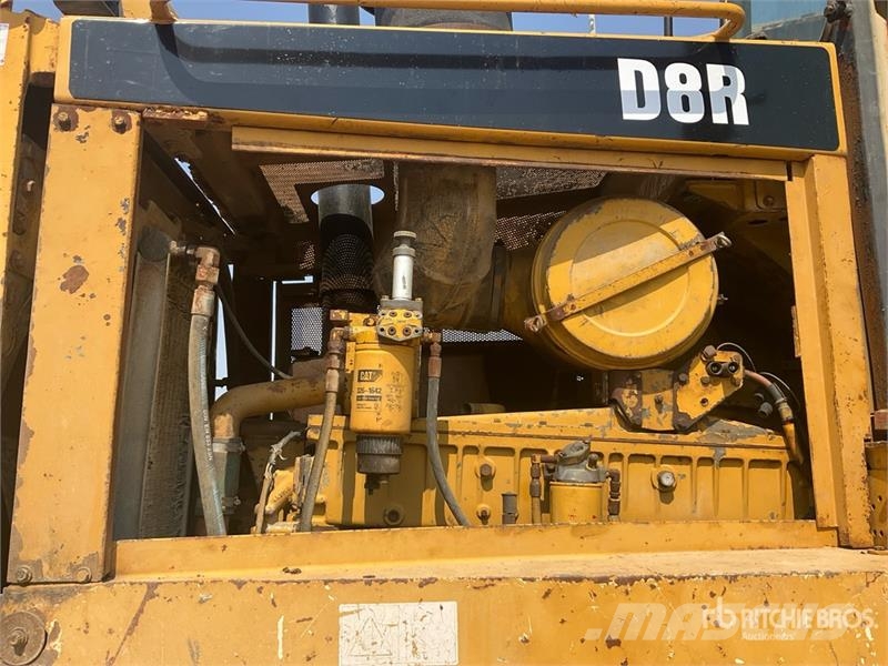 CAT D8R Buldooserid