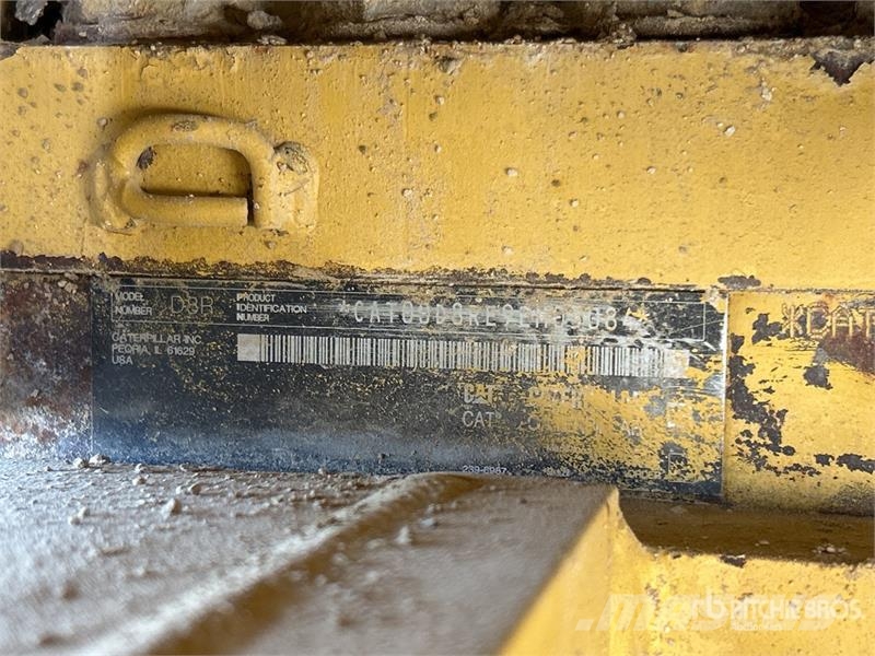 CAT D8R Buldožeri gusjeničari