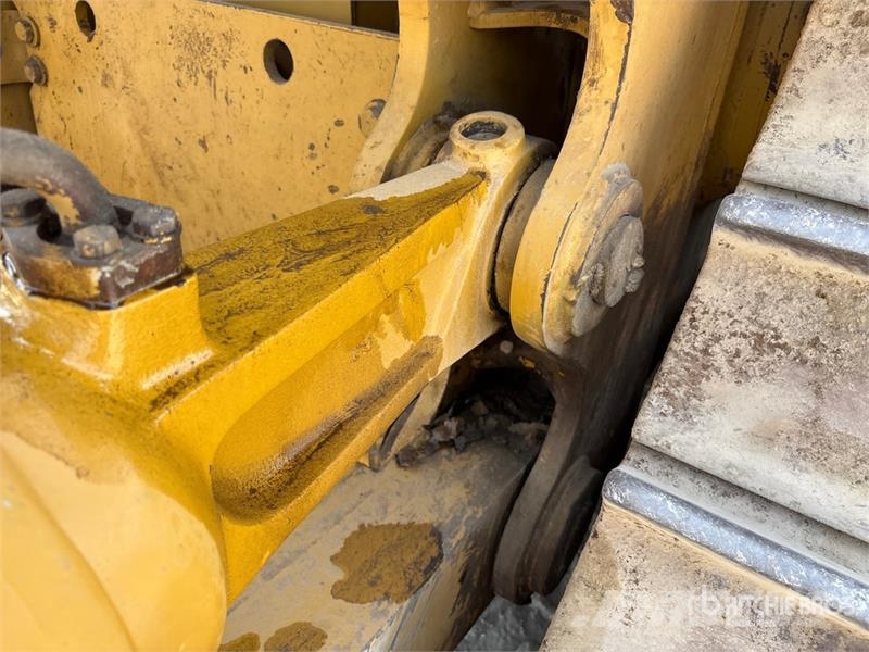 CAT D8R Crawler dozers