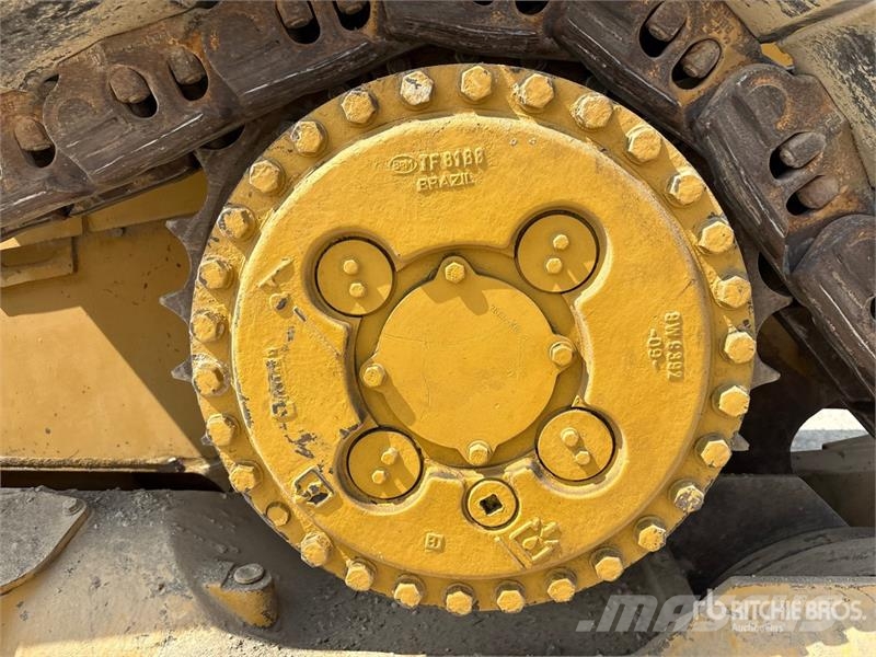 CAT D8R Crawler dozers