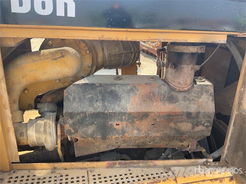 CAT D8R Buldooserid