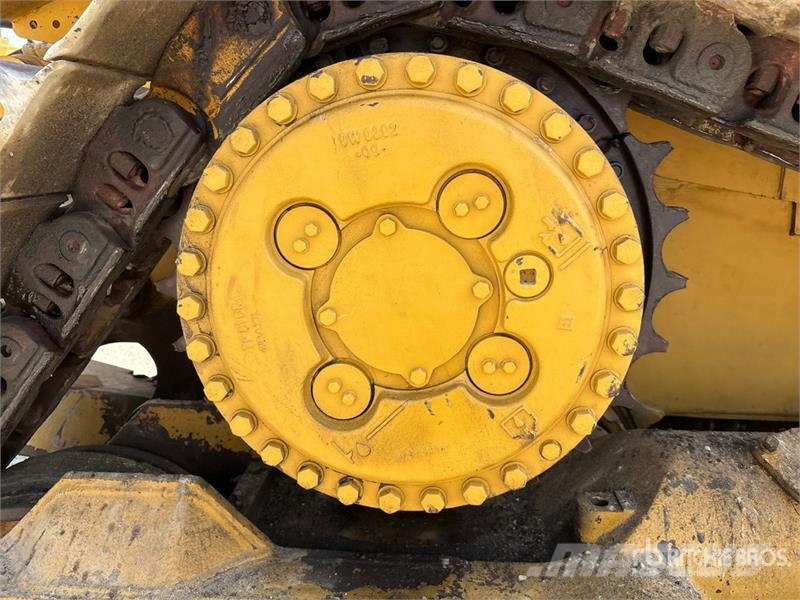 CAT D8R Crawler dozers