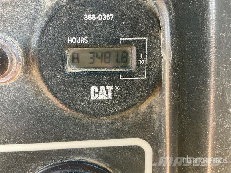 CAT D8R Buldožeri gusjeničari