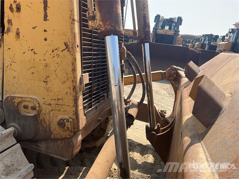 CAT D8R Buldooserid