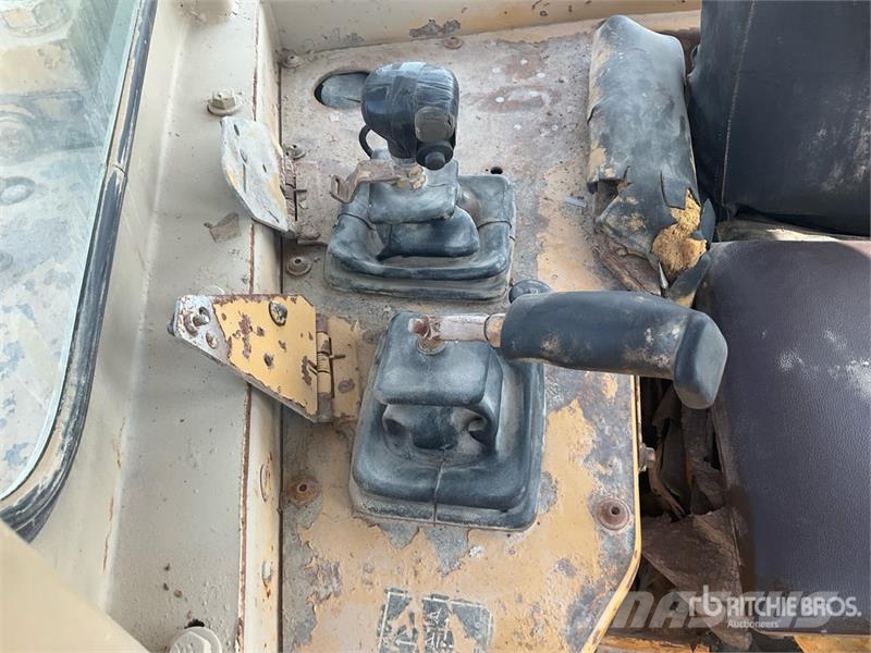CAT D8R Buldooserid