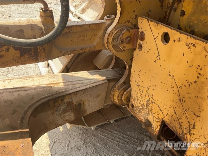 CAT D8R Buldooserid